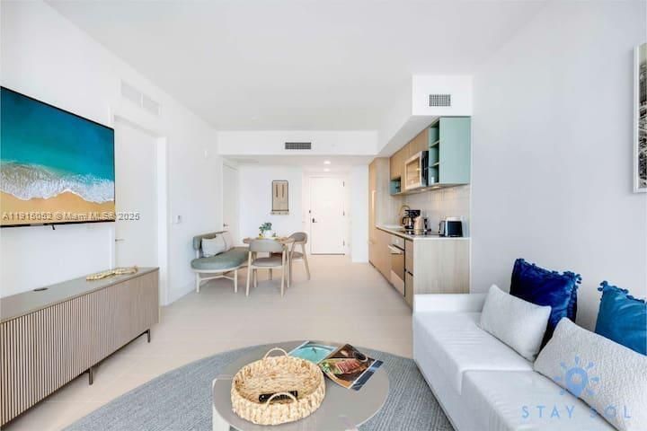 En Venta: $629,900 (1 camas, 1 baños, 588 Pies cuadrados)