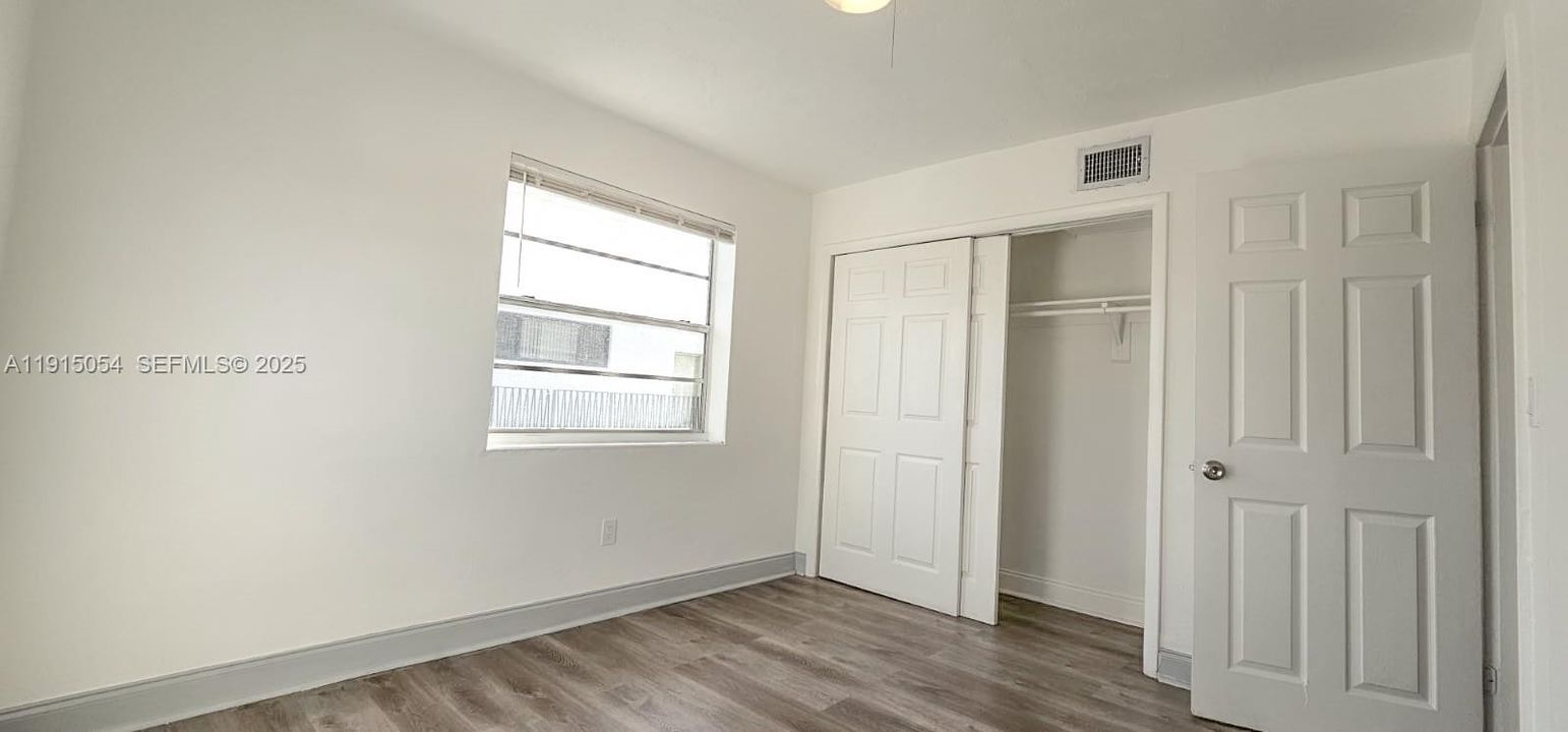 Activo con contrato: $1,900 (2 camas, 2 baños, 802 Pies cuadrados)