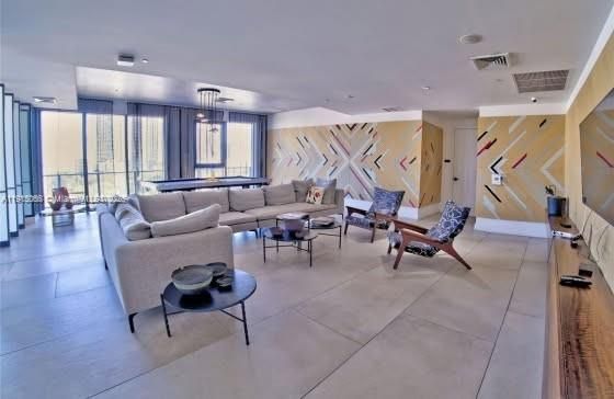 Activo con contrato: $479,000 (1 camas, 1 baños, 612 Pies cuadrados)