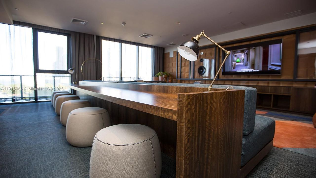 Activo con contrato: $479,000 (1 camas, 1 baños, 612 Pies cuadrados)