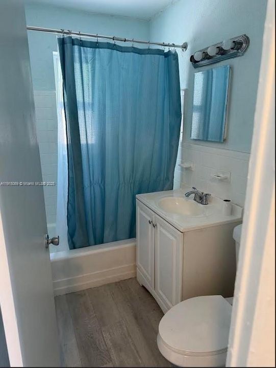 待售: $665,000 (0 贝兹, 0 浴室, 2096 平方英尺)