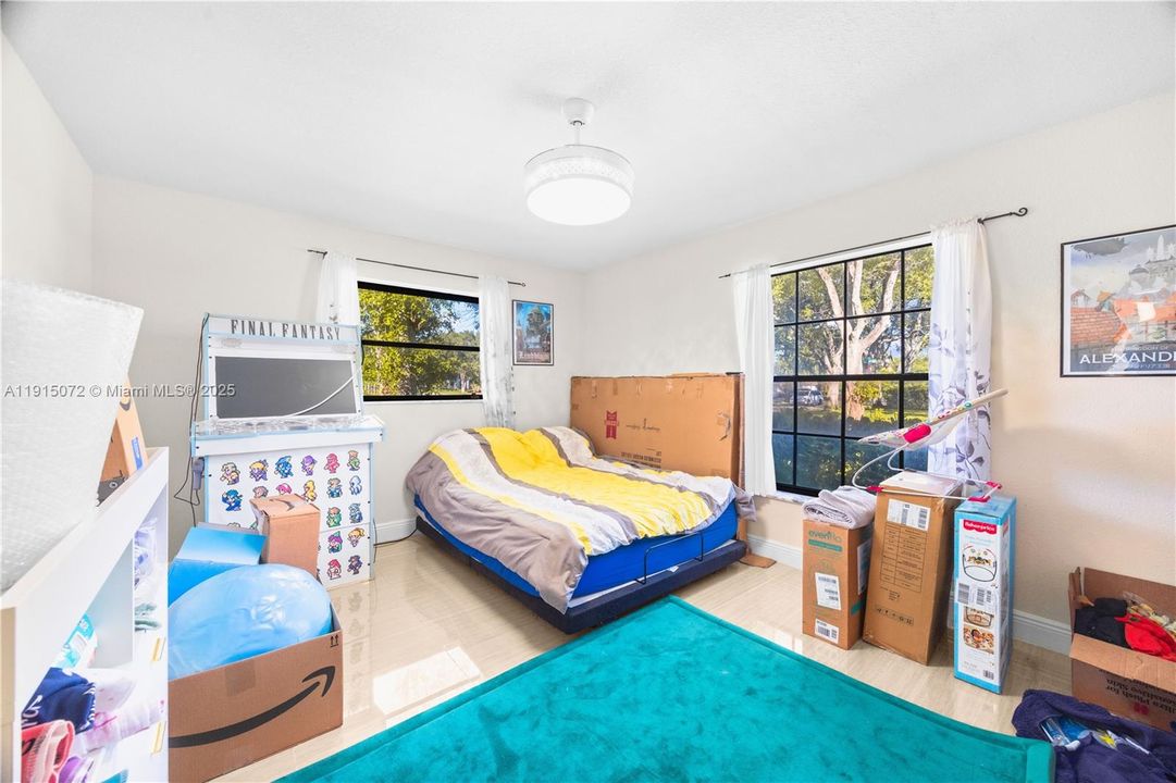 待售: $875,000 (4 贝兹, 2 浴室, 2519 平方英尺)