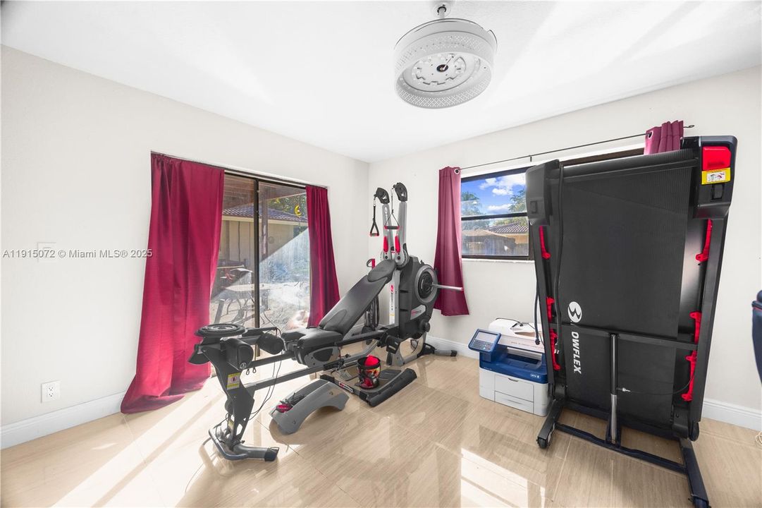 待售: $875,000 (4 贝兹, 2 浴室, 2519 平方英尺)