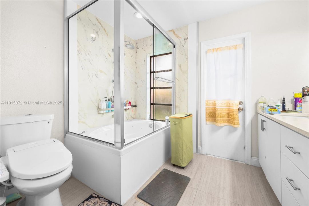 待售: $875,000 (4 贝兹, 2 浴室, 2519 平方英尺)