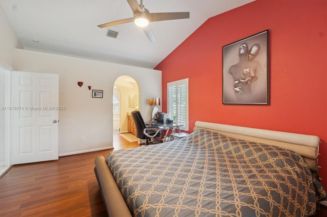 For Sale: $834,000 (3 beds, 2 baths, 2004 Square Feet)