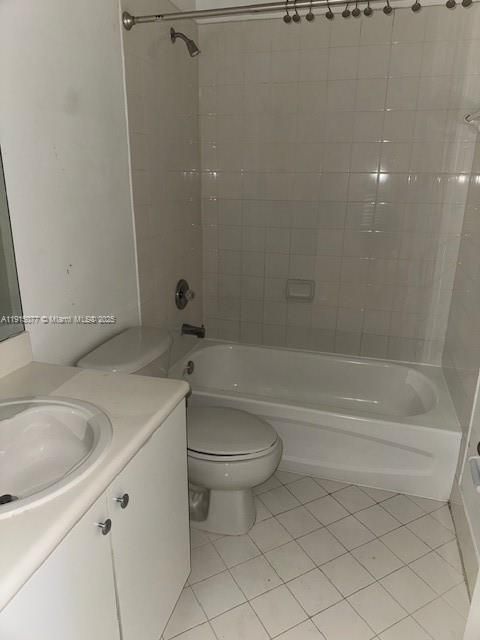 合同活跃: $2,890 (3 贝兹, 2 浴室, 1733 平方英尺)