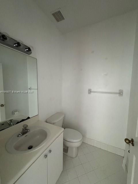 合同活跃: $2,890 (3 贝兹, 2 浴室, 1733 平方英尺)