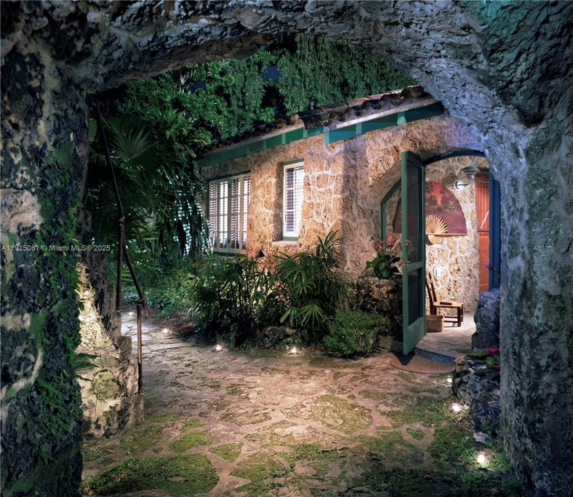 After the tunnel you see the entry to Cottage 4