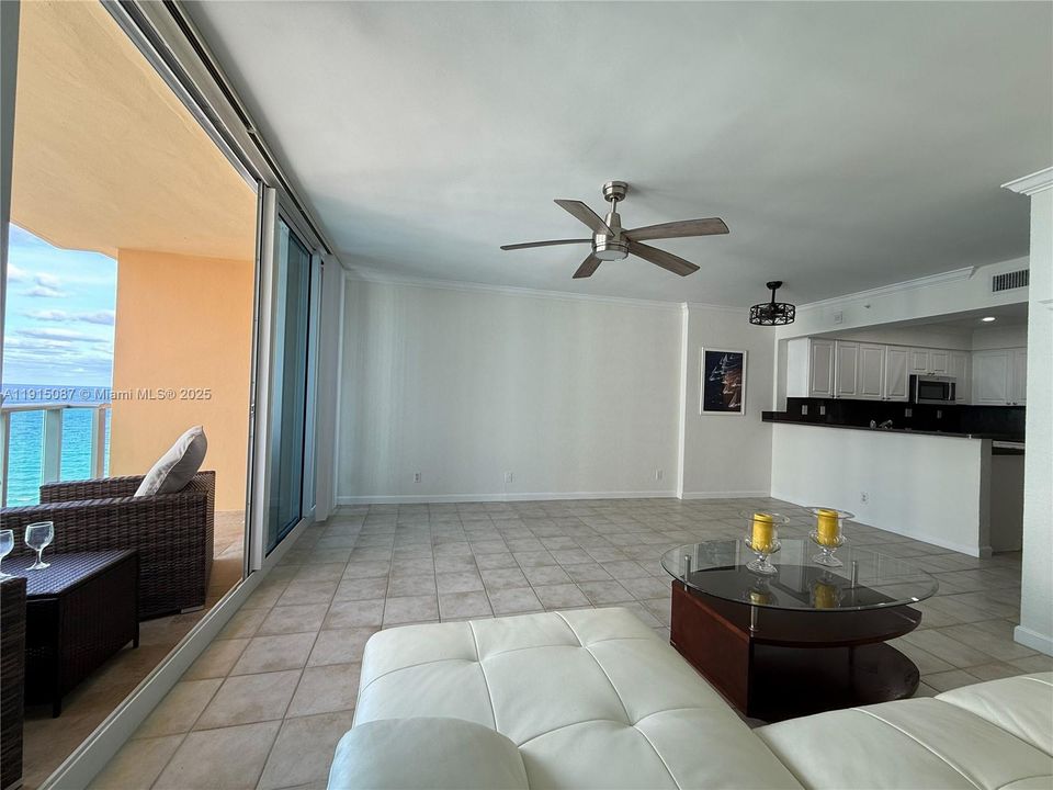 En Venta: $340,000 (0 camas, 1 baños, 482 Pies cuadrados)