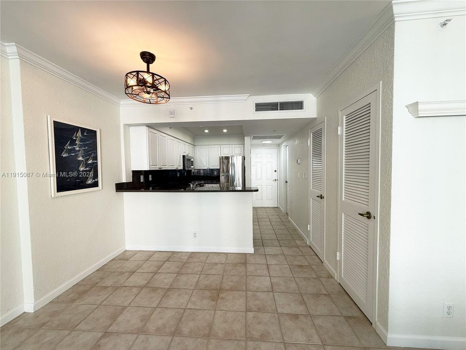 En Venta: $340,000 (0 camas, 1 baños, 482 Pies cuadrados)