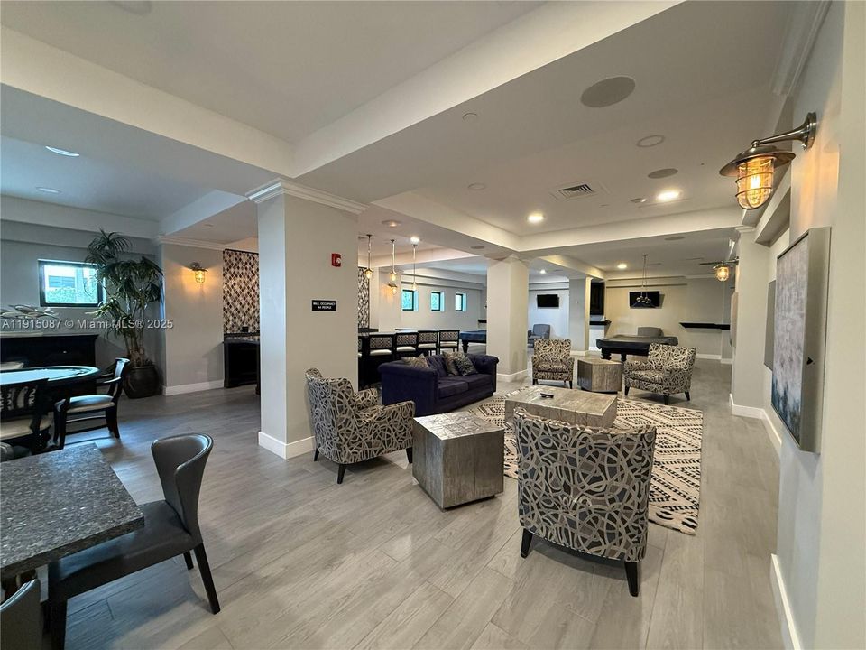 En Venta: $340,000 (0 camas, 1 baños, 482 Pies cuadrados)