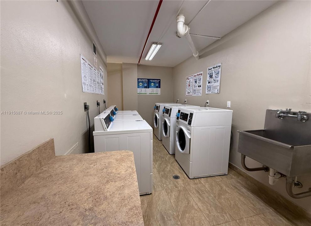 En Venta: $340,000 (0 camas, 1 baños, 482 Pies cuadrados)