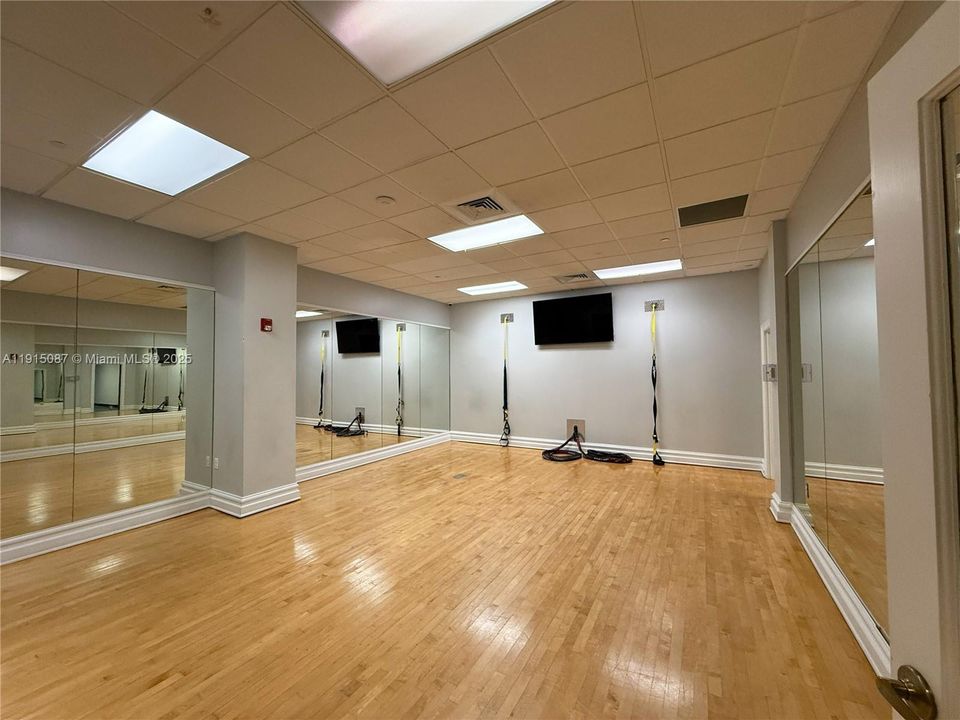 En Venta: $340,000 (0 camas, 1 baños, 482 Pies cuadrados)