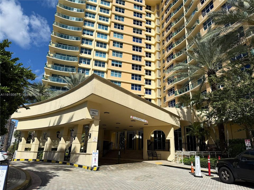 En Venta: $340,000 (0 camas, 1 baños, 482 Pies cuadrados)