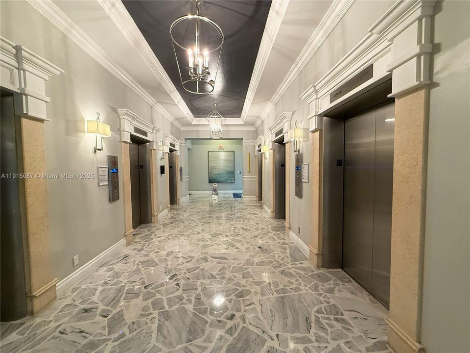 En Venta: $340,000 (0 camas, 1 baños, 482 Pies cuadrados)