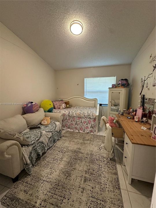 出租: $2,550 (2 贝兹, 2 浴室, 1279 平方英尺)