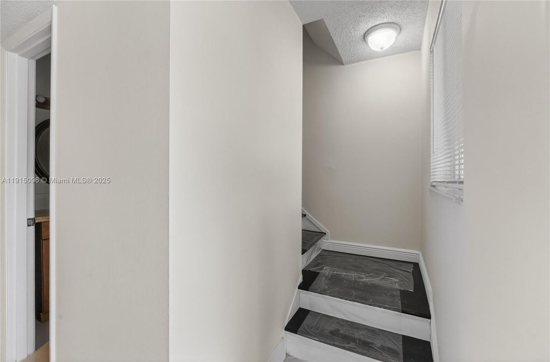 待售: $515,000 (3 贝兹, 2 浴室, 1606 平方英尺)