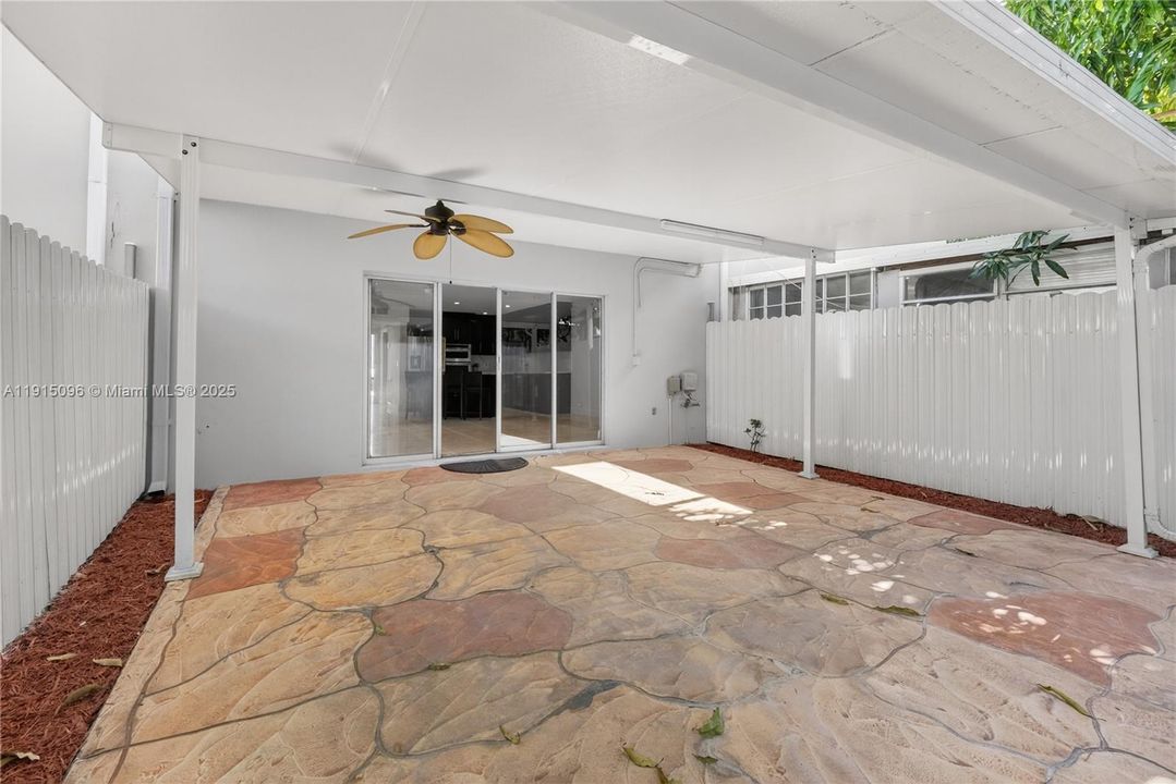 待售: $515,000 (3 贝兹, 2 浴室, 1606 平方英尺)