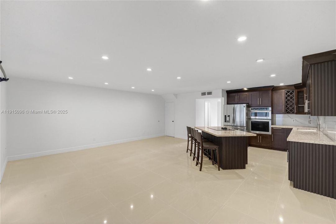 待售: $515,000 (3 贝兹, 2 浴室, 1606 平方英尺)