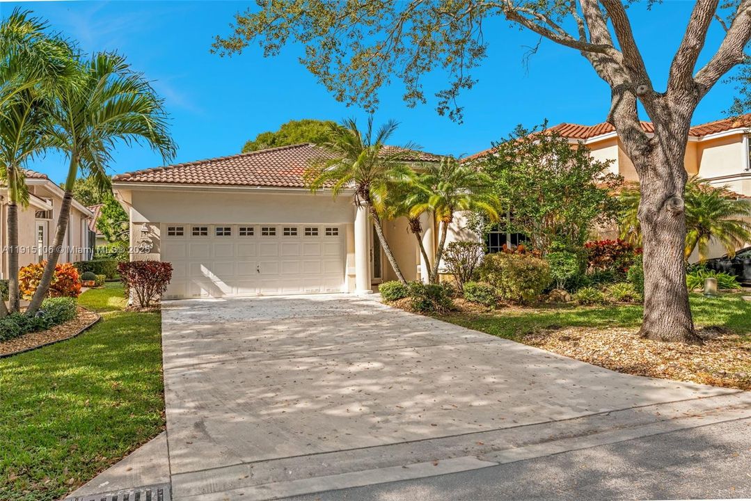 For Rent: $5,000 (3 beds, 2 baths, 1903 Square Feet)