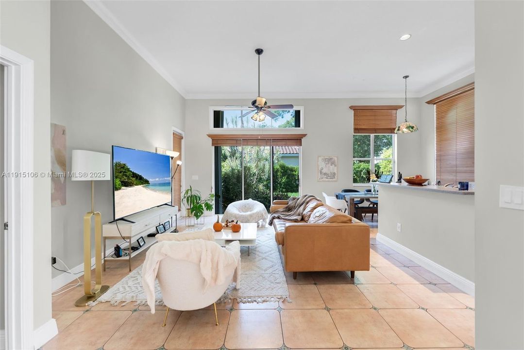 For Rent: $5,000 (3 beds, 2 baths, 1903 Square Feet)