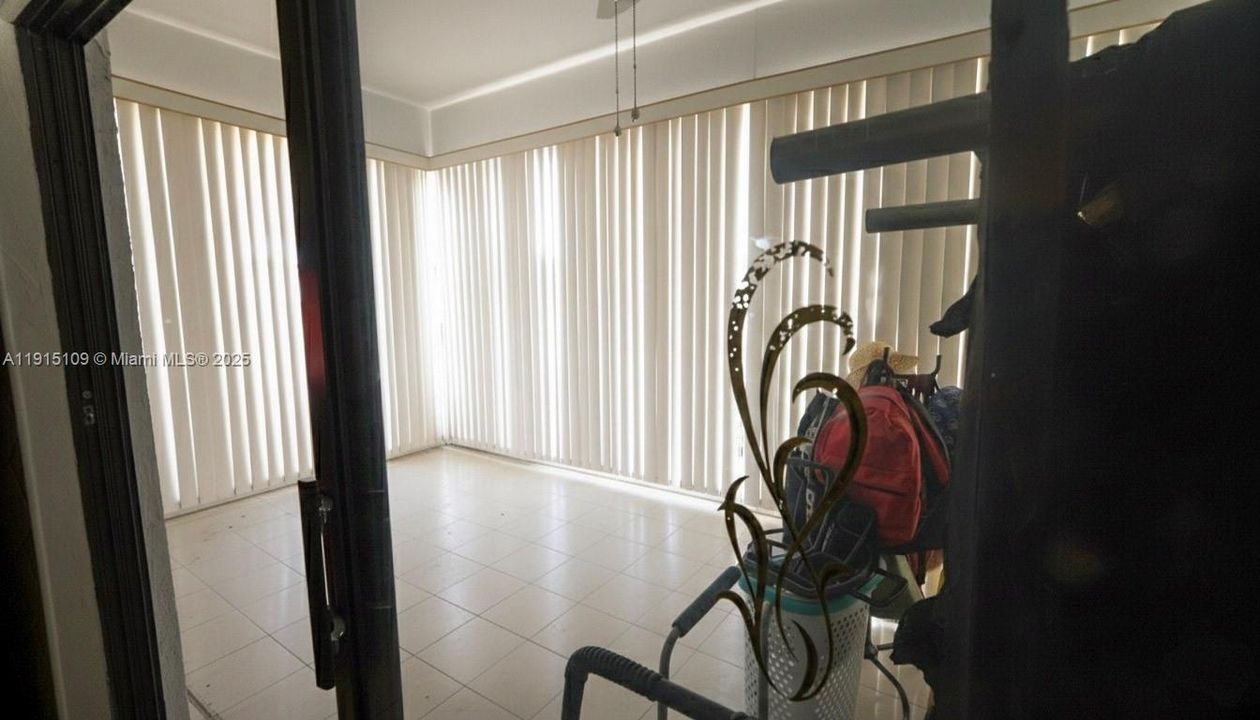 En Venta: $102,999 (1 camas, 1 baños, 783 Pies cuadrados)