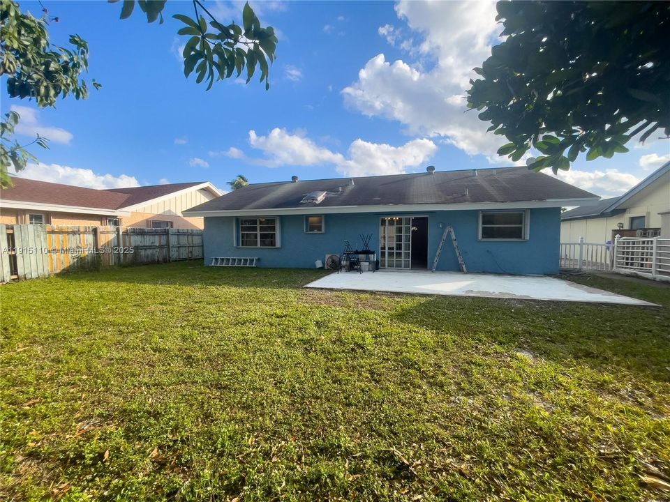 En Renta: $3,200 (3 camas, 2 baños, 1231 Pies cuadrados)