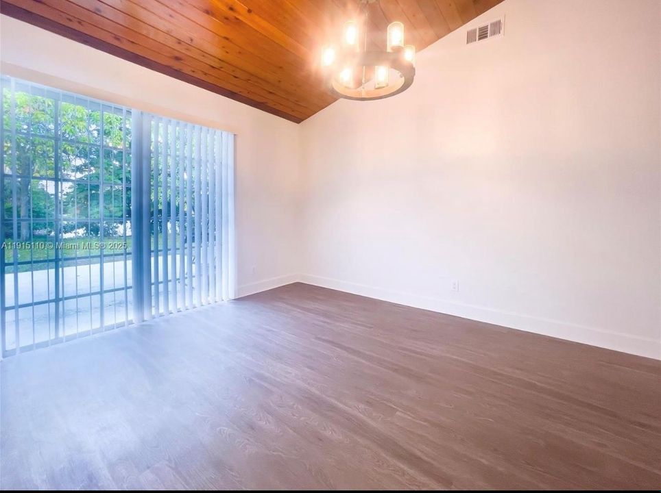 En Renta: $3,200 (3 camas, 2 baños, 1231 Pies cuadrados)