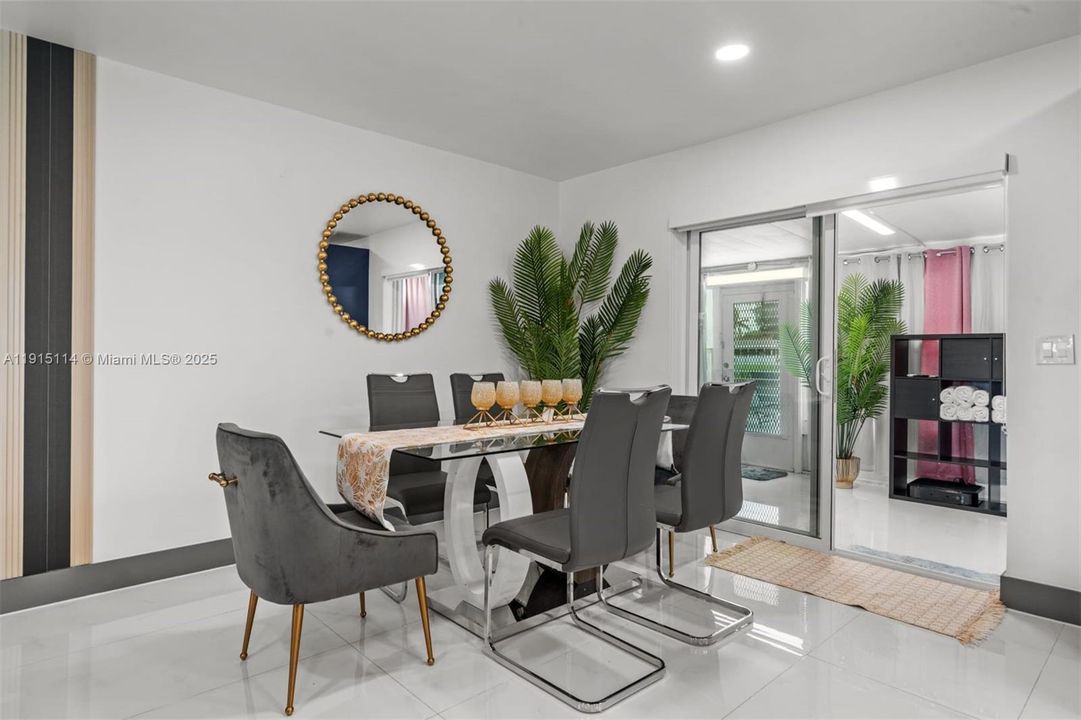 For Rent: $4,850 (3 beds, 2 baths, 1531 Square Feet)