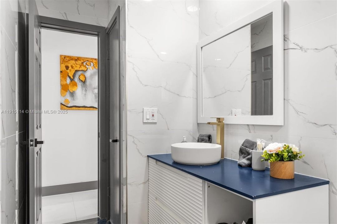 For Rent: $4,850 (3 beds, 2 baths, 1531 Square Feet)