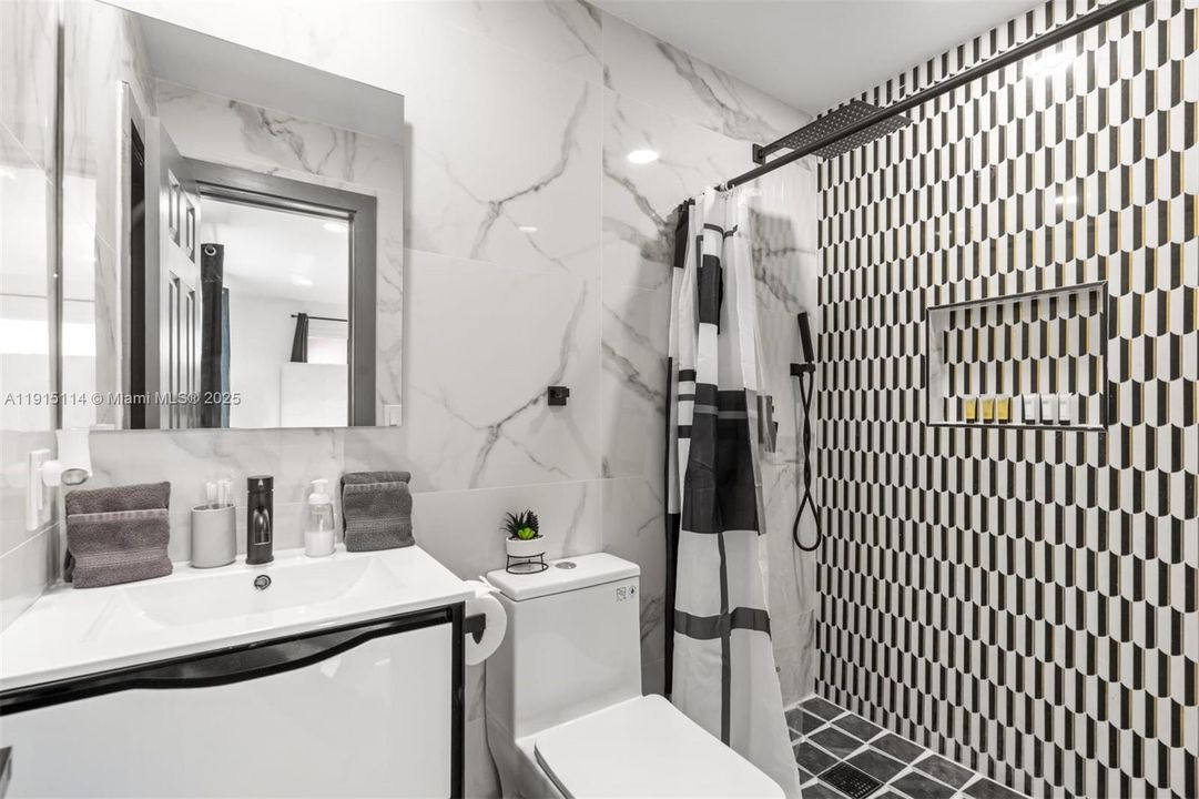 For Rent: $4,850 (3 beds, 2 baths, 1531 Square Feet)