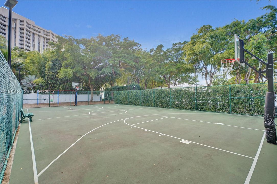 For Sale: $350,000 (2 beds, 2 baths, 1544 Square Feet)