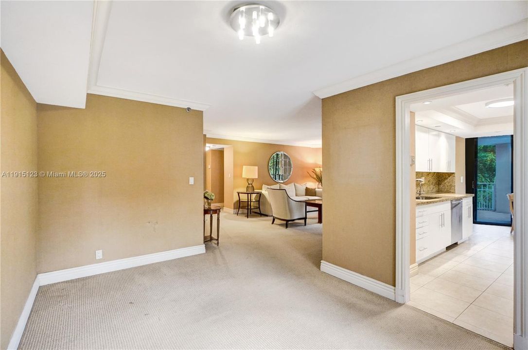 For Sale: $350,000 (2 beds, 2 baths, 1544 Square Feet)