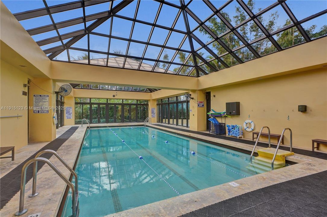 For Sale: $350,000 (2 beds, 2 baths, 1544 Square Feet)