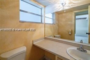 出租: $1,250 (1 贝兹, 1 浴室, 800 平方英尺)