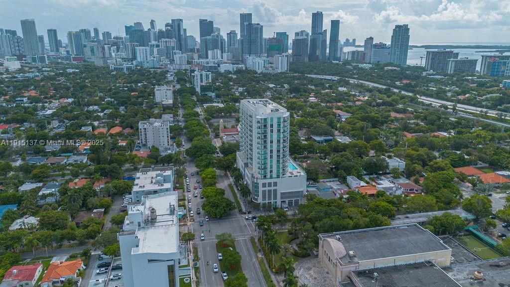 Recently Rented: $4,200 (2 beds, 2 baths, 1059 Square Feet)