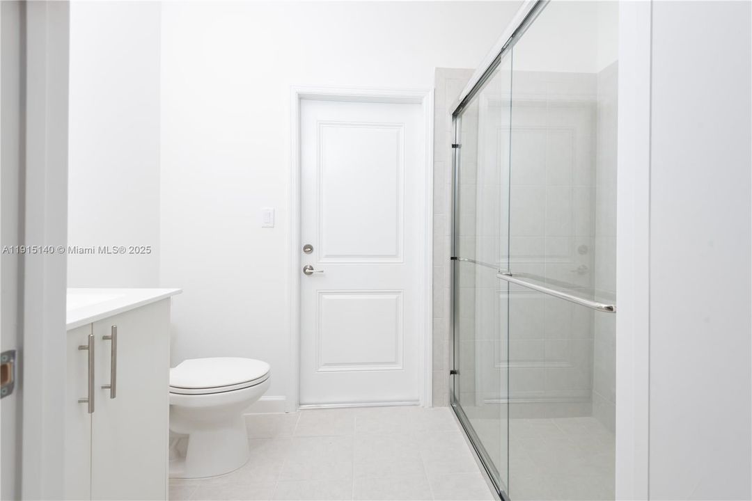 En Renta: $4,800 (5 camas, 3 baños, 3033 Pies cuadrados)