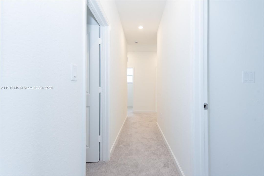 En Renta: $4,800 (5 camas, 3 baños, 3033 Pies cuadrados)