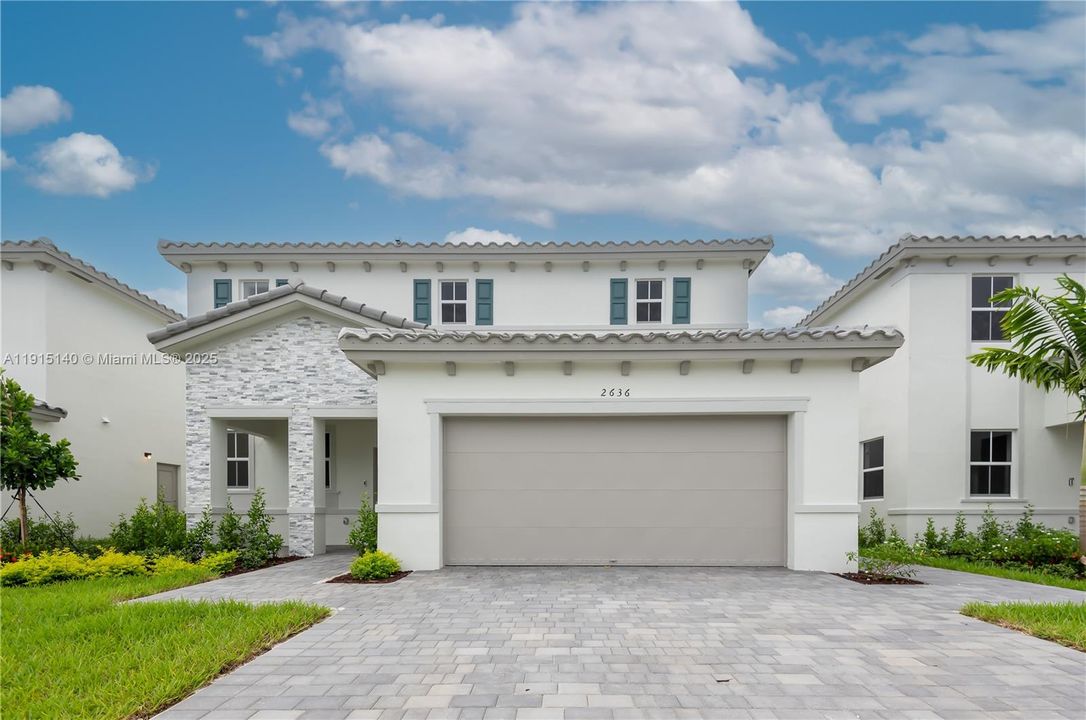 En Renta: $4,800 (5 camas, 3 baños, 3033 Pies cuadrados)