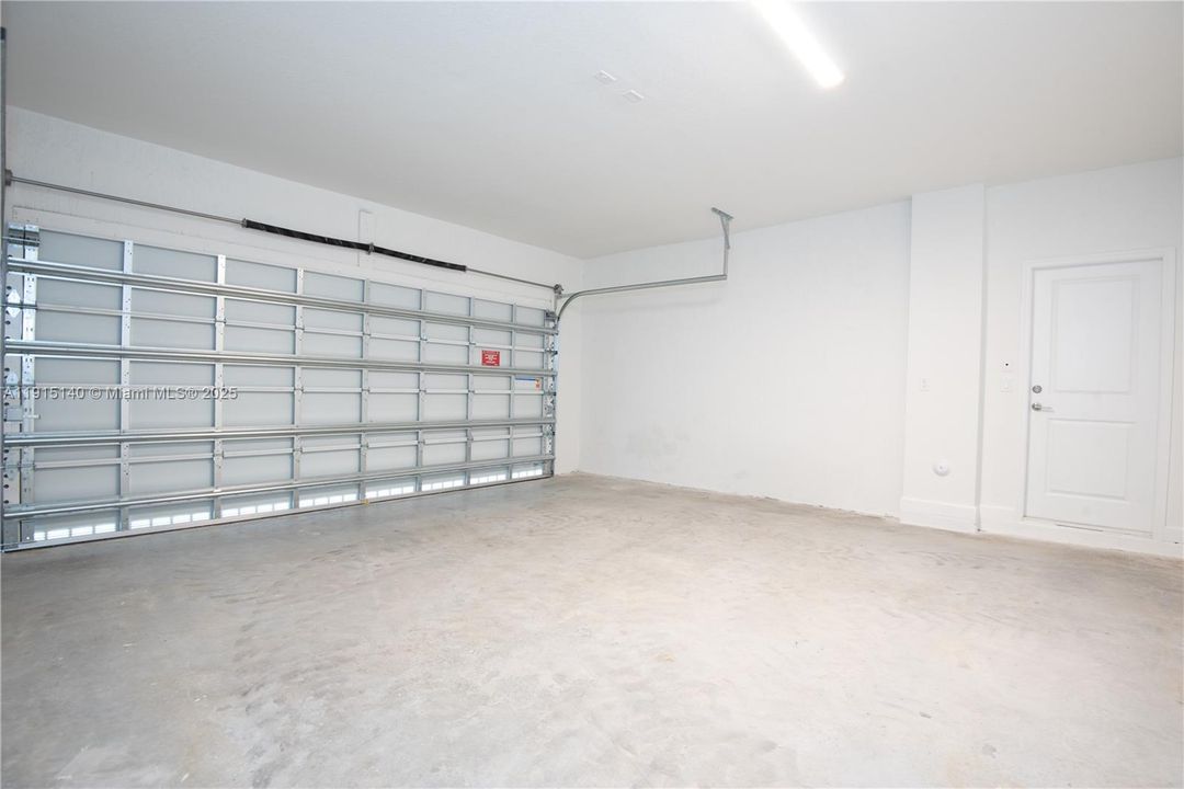 En Renta: $4,800 (5 camas, 3 baños, 3033 Pies cuadrados)