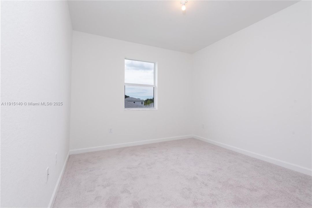 En Renta: $4,800 (5 camas, 3 baños, 3033 Pies cuadrados)