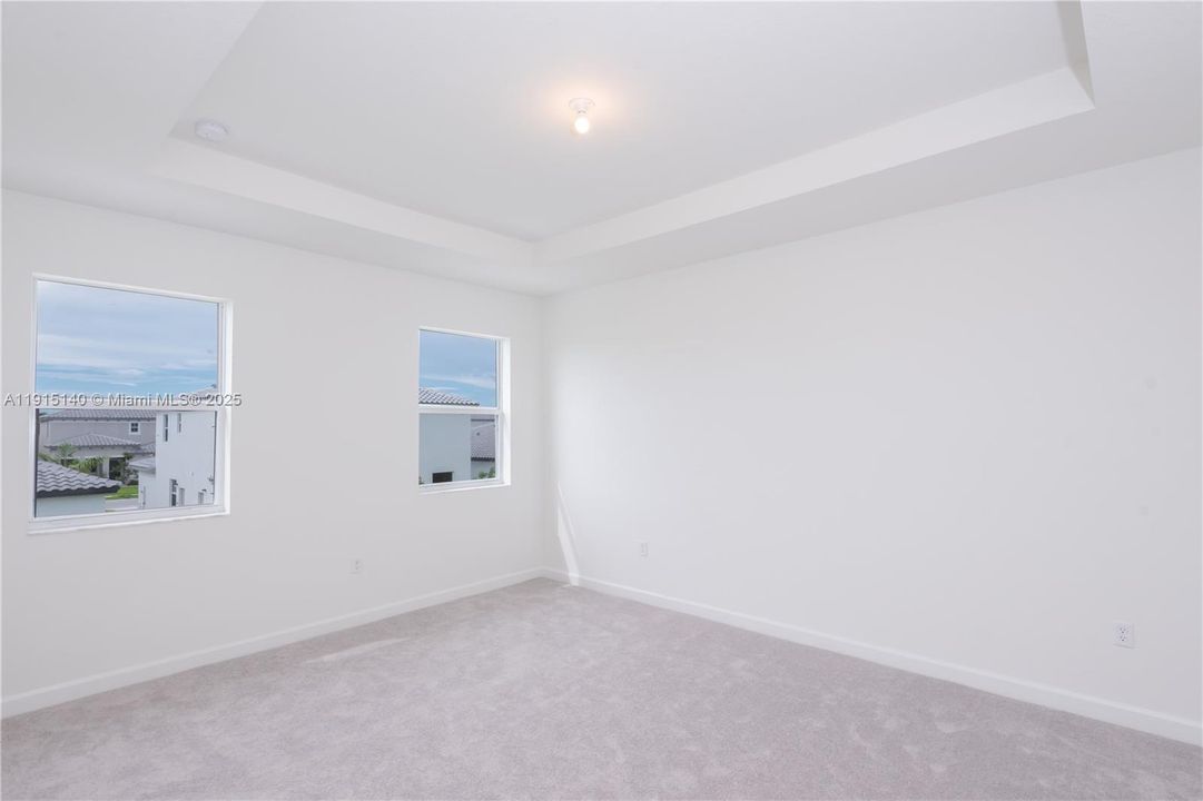 En Renta: $4,800 (5 camas, 3 baños, 3033 Pies cuadrados)