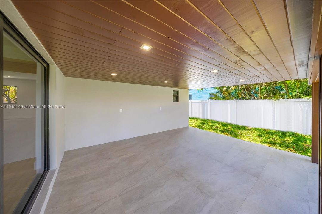 Activo con contrato: $1,180,000 (3 camas, 3 baños, 1562 Pies cuadrados)