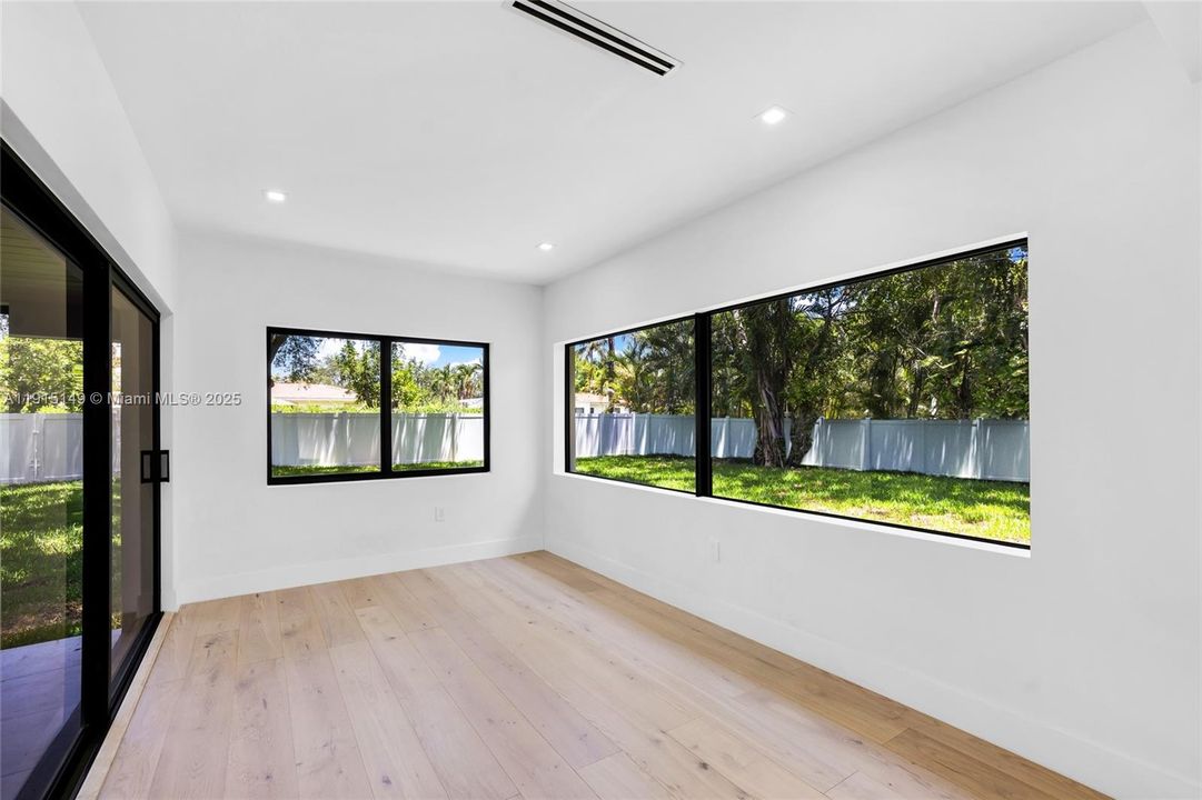 Activo con contrato: $1,180,000 (3 camas, 3 baños, 1562 Pies cuadrados)