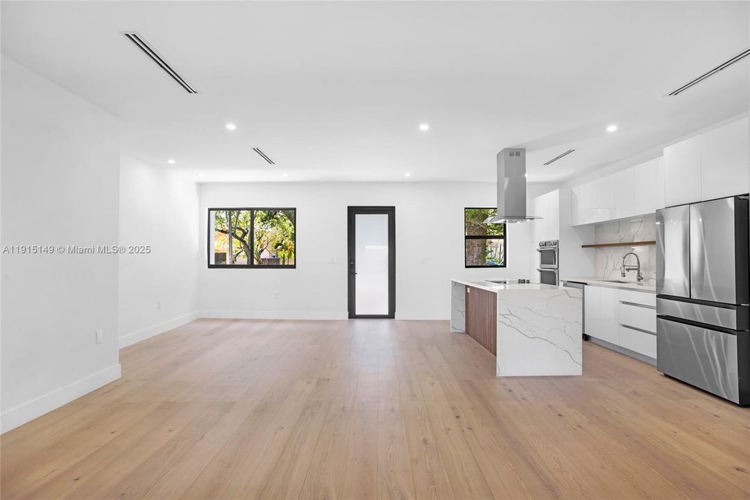 Activo con contrato: $1,180,000 (3 camas, 3 baños, 1562 Pies cuadrados)