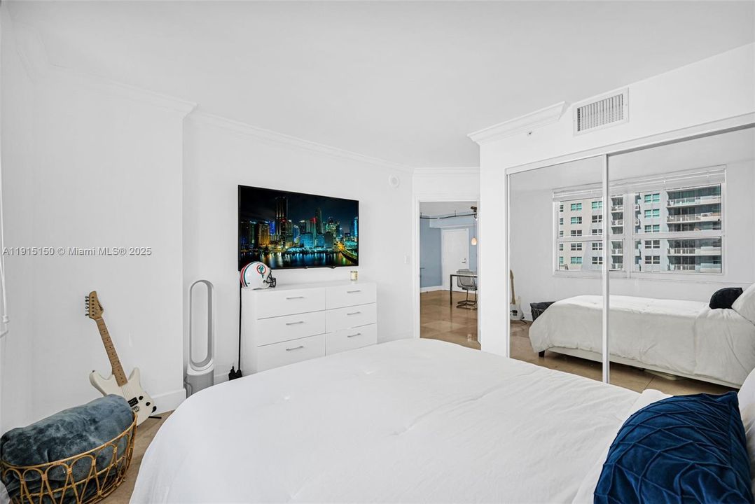 For Sale: $869,000 (3 beds, 2 baths, 1510 Square Feet)