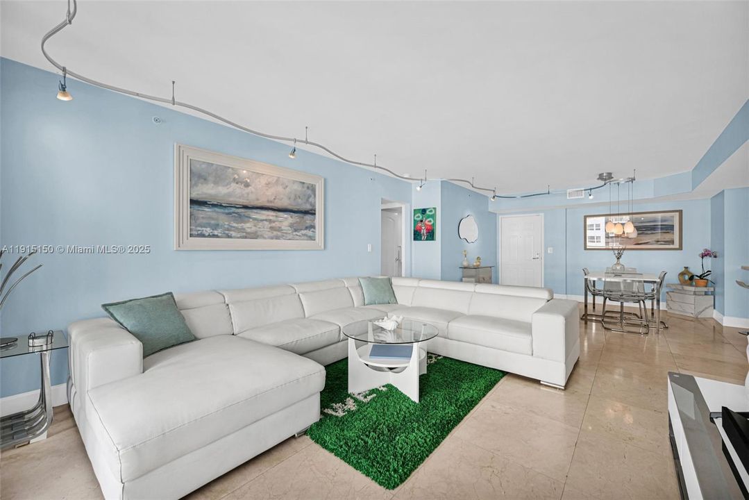 For Sale: $869,000 (3 beds, 2 baths, 1510 Square Feet)