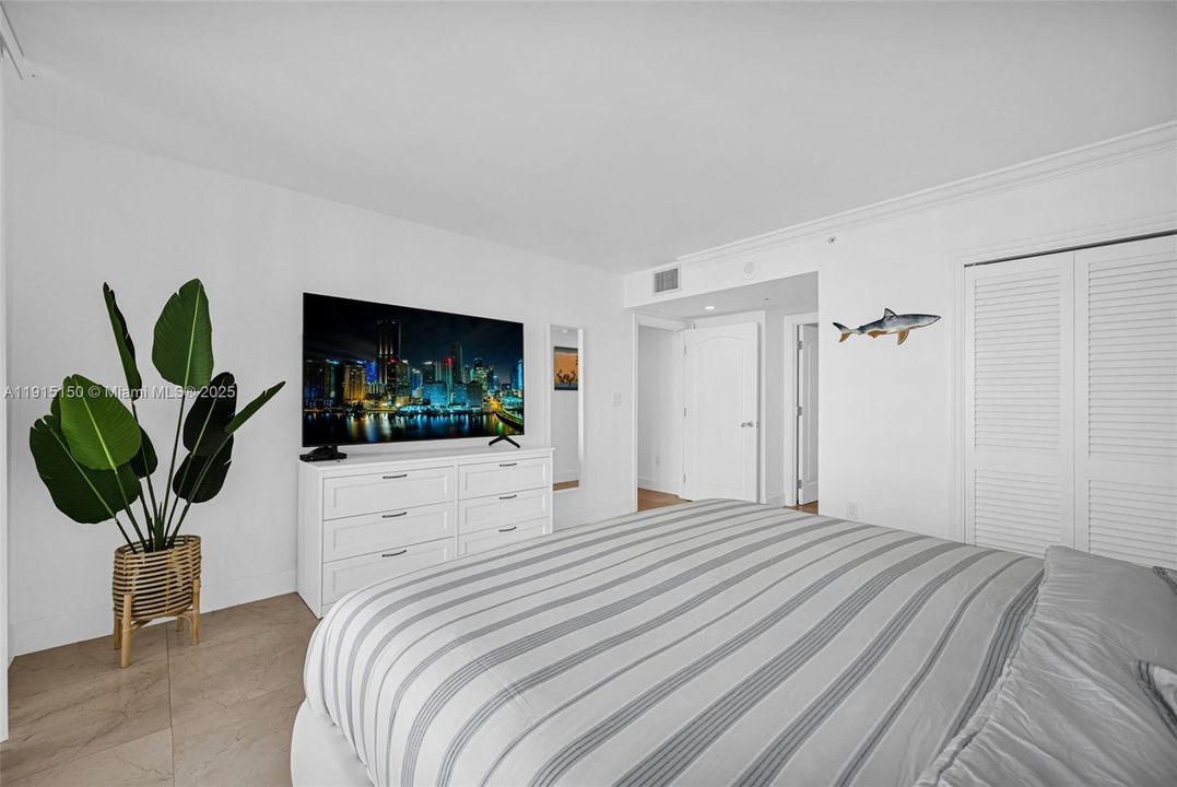 For Sale: $869,000 (3 beds, 2 baths, 1510 Square Feet)