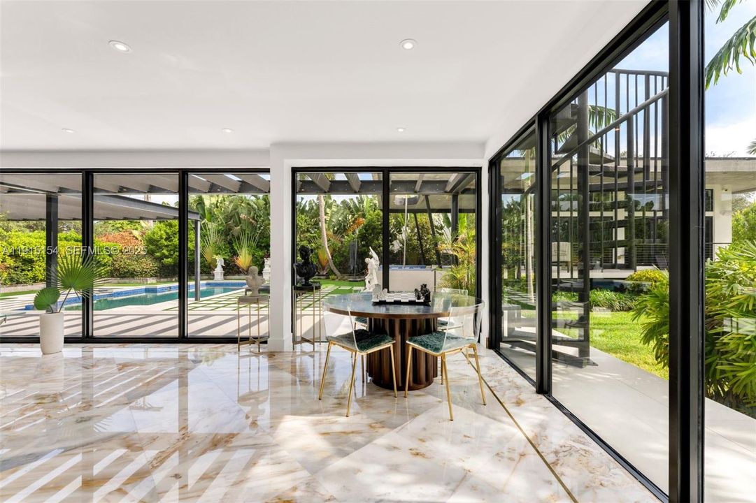 For Sale: $10,750,000 (5 beds, 6 baths, 6162 Square Feet)