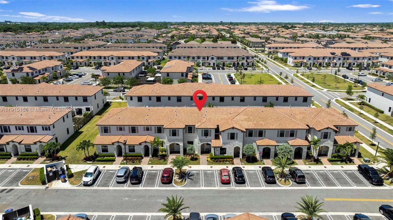 For Rent: $2,800 (3 beds, 2 baths, 1483 Square Feet)